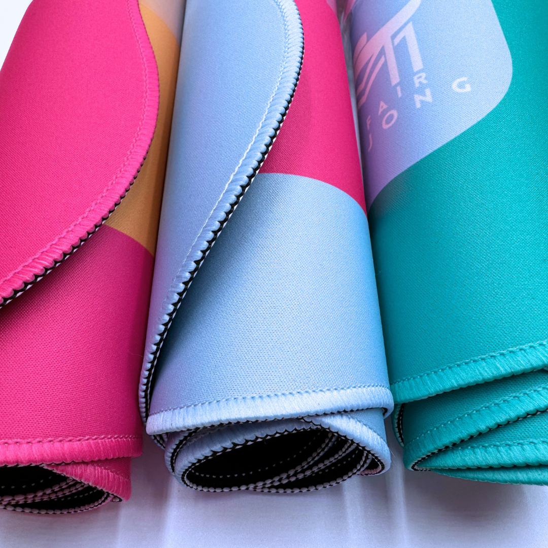 Mahjong Mat | Color Wave Blue Center Green Scallop